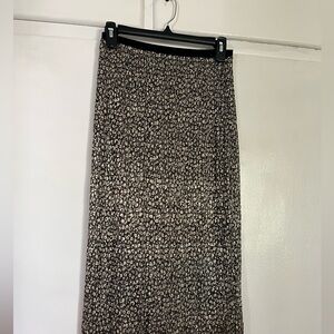 Anthropologie Black and Gold GraTextured Pencil Skirt